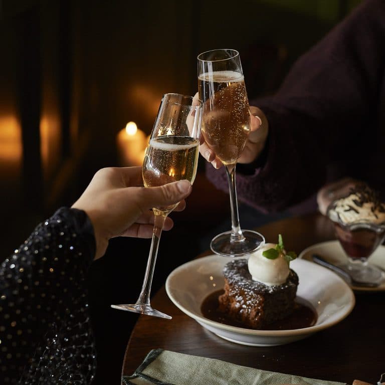 Cover Image for Complimentary Festive Fizz this Christmas at The Red Lion